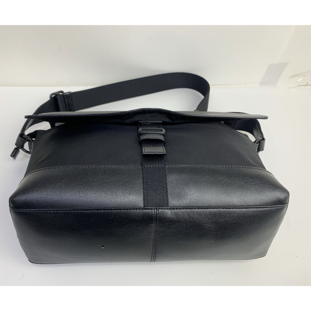 良品☆コーチ メンズ COACH パーフォレイテッド レザー ショルダー