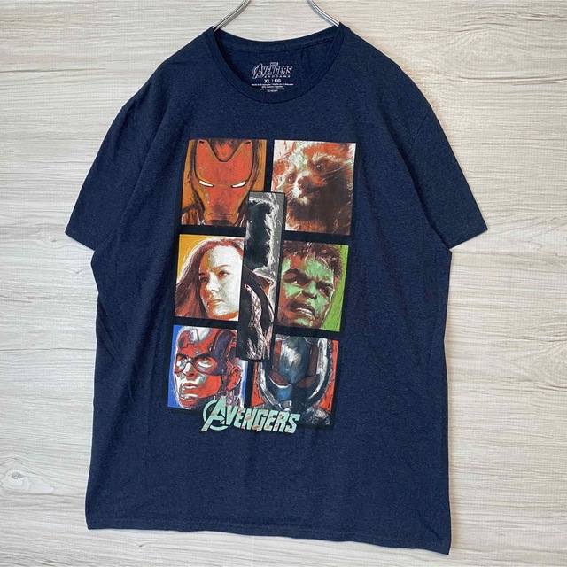 MARVEL(マーベル)の【入手困難】マーベル　アベンジャーズ　Tシャツ　XLサイズ　海外　一点物　レア メンズのトップス(Tシャツ/カットソー(半袖/袖なし))の商品写真