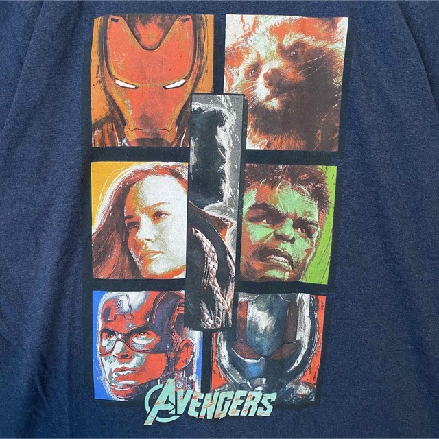 MARVEL(マーベル)の【入手困難】マーベル　アベンジャーズ　Tシャツ　XLサイズ　海外　一点物　レア メンズのトップス(Tシャツ/カットソー(半袖/袖なし))の商品写真