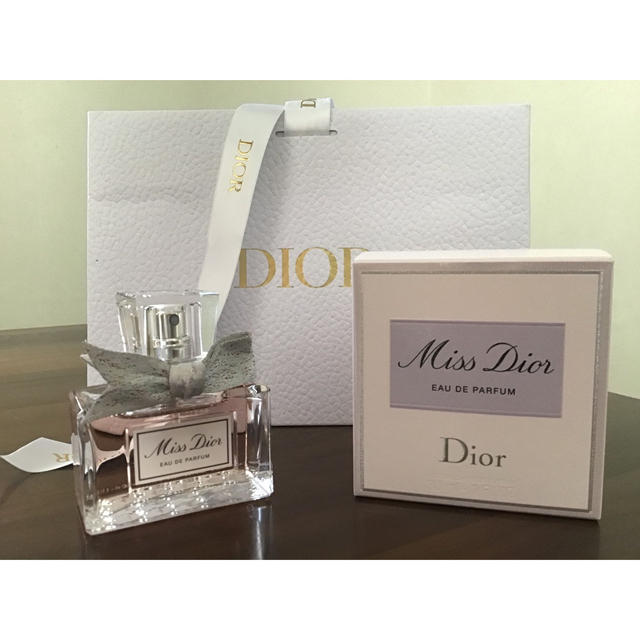 Miss Dior オードゥパルファン  30ml香水