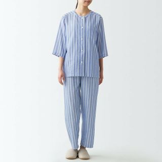 ムジルシリョウヒン(MUJI (無印良品))の無印良品 脇に縫い目のない薄手ガーゼ七分袖パジャマ／ネイビーストライプ／Ｍ(パジャマ)