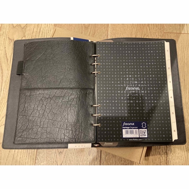 Filofax(ファイロファックス)の★新品未使用★filofax ヘリテージA5 ブラック メンズのファッション小物(手帳)の商品写真