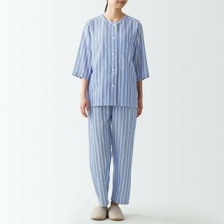 ムジルシリョウヒン(MUJI (無印良品))の無印良品 脇に縫い目のない薄手ガーゼ七分袖パジャマ／ネイビーストライプ／Ｌ(パジャマ)