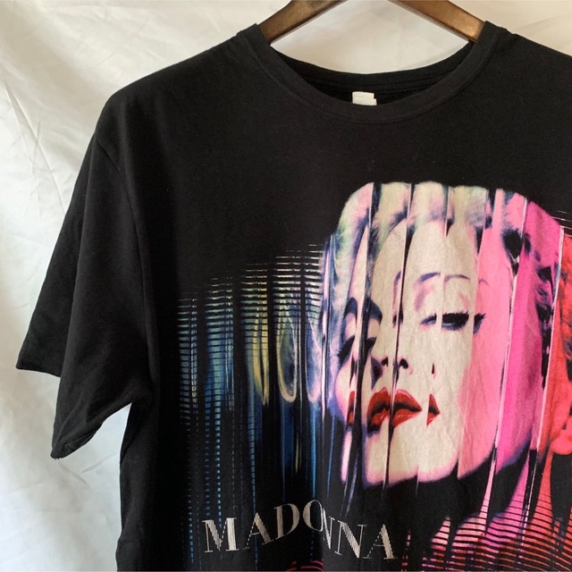 ART VINTAGE(アートヴィンテージ)のMADONNA MDNA TOUR マドンナ ツアー 古着 Tシャツ メンズのトップス(Tシャツ/カットソー(半袖/袖なし))の商品写真