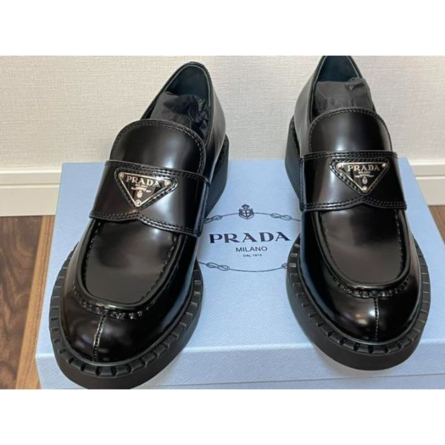 新品未使用】PRADA プラダ チョコレートブラッシュド レザー