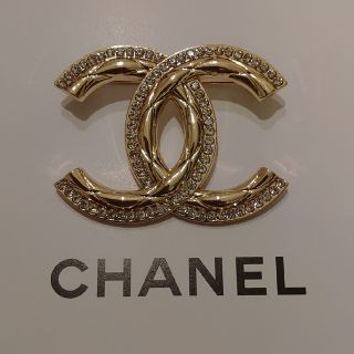 シャネル ブローチの通販 4,000点以上 | CHANELを買うならラクマ シャネル ブローチの通販 4,000点以上 | CHANELを買うならラクマ