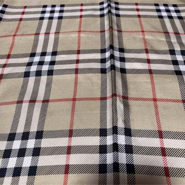 BURBERRY(バーバリー)のBurberry's オールドシルクスカーフ レディースのファッション小物(バンダナ/スカーフ)の商品写真