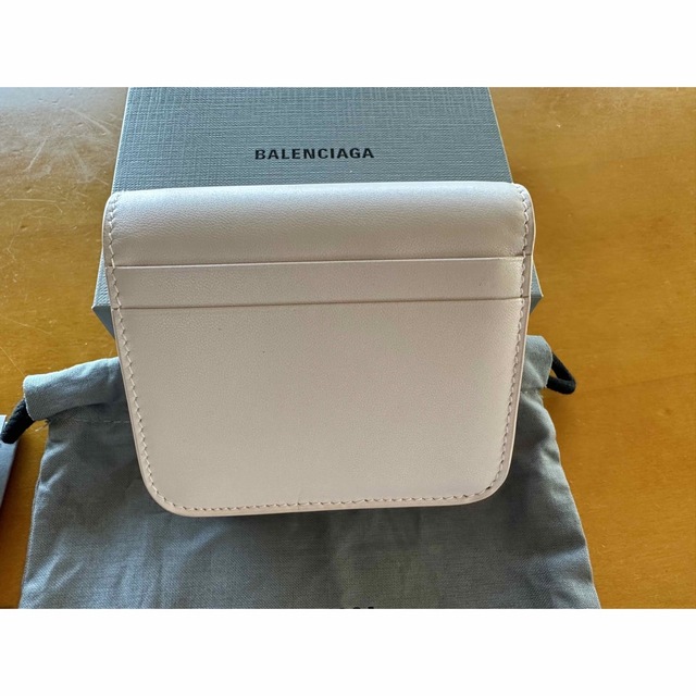 Balenciaga(バレンシアガ)のバレンシアガ　コンパクト財布　レアカラー　BALENCIAGA  Aランク レディースのファッション小物(財布)の商品写真