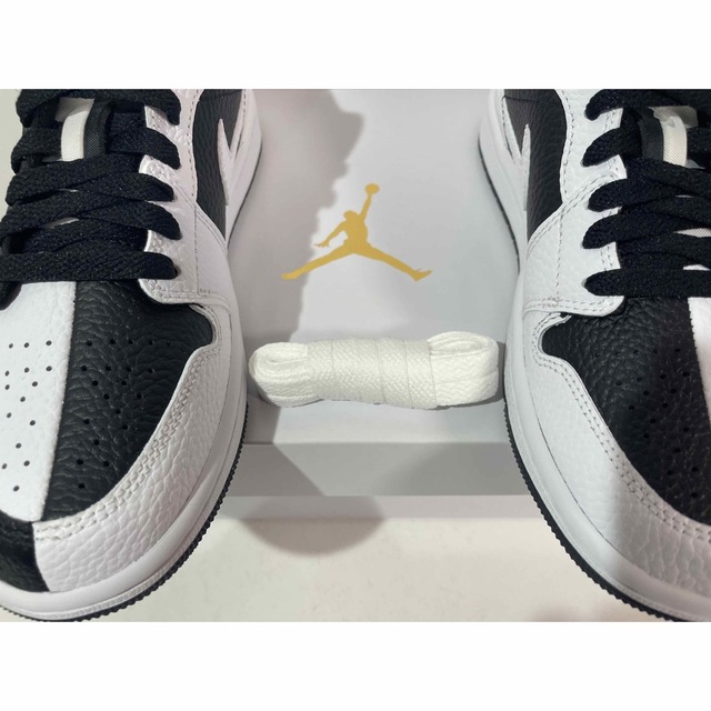 Jordan Brand（NIKE）(ジョーダン)の【新品】23.5cm  Nike WMNS AirJordan1Lowオマージュ レディースの靴/シューズ(スニーカー)の商品写真