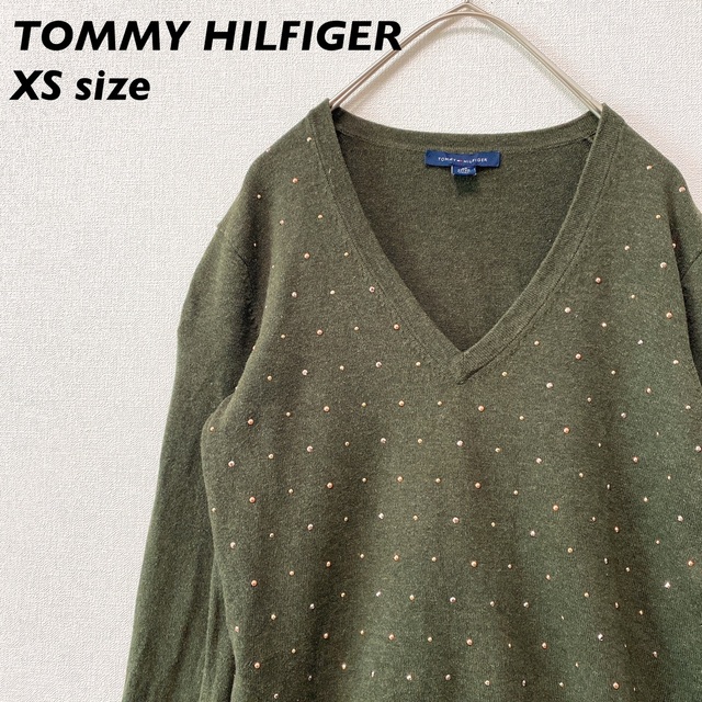 TOMMY HILFIGER(トミーヒルフィガー)のトミーヒルフィガー　ニット　セーター　スパンコール　オリーブ色　XSサイズ レディースのトップス(ニット/セーター)の商品写真