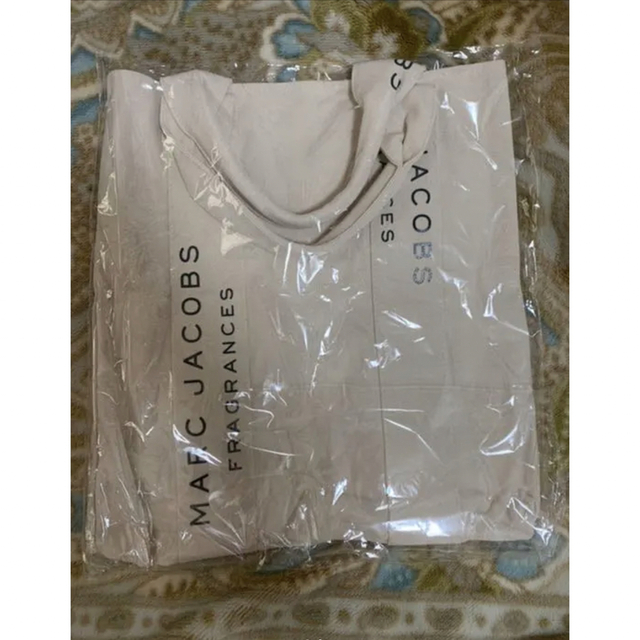 MARC JACOBS(マークジェイコブス)の［新品未使用］MARC JACOBS トートバック　マークジェイコブス 帆布  レディースのバッグ(トートバッグ)の商品写真