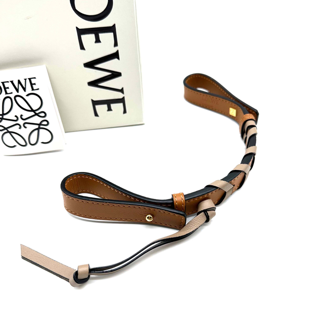 【美品】LOEWE ロエベ アナグラム ブレイテッド ショート バッグストラップ