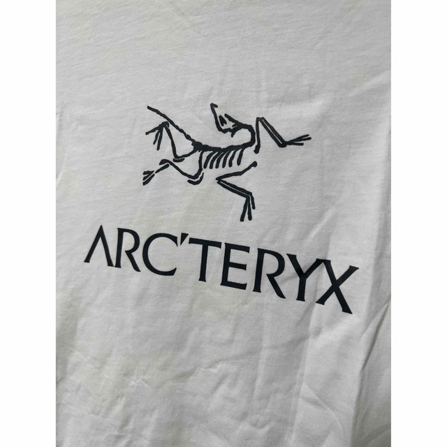 ARC'TERYX(アークテリクス)の専用！アークテリクス　Tシャツ　白黒セット メンズのトップス(Tシャツ/カットソー(半袖/袖なし))の商品写真