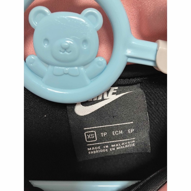 NIKE(ナイキ)のNIKE ジャージ　120〜130㎝　 キッズ/ベビー/マタニティのキッズ服女の子用(90cm~)(ジャケット/上着)の商品写真