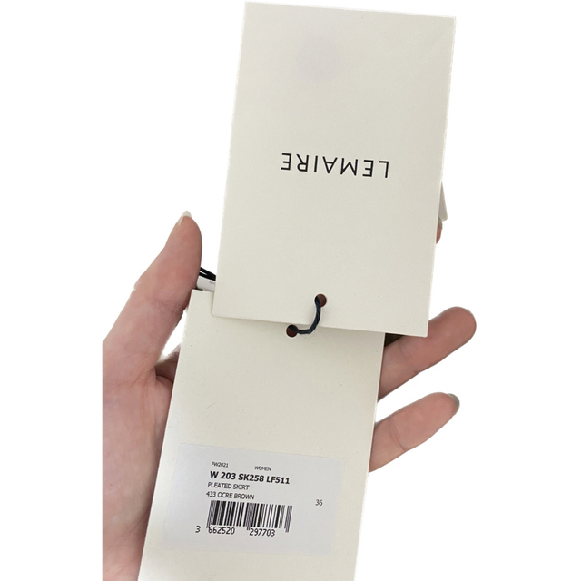 LEMAIRE - 定価9万 ルメール Lemaire ウールスカート 36 新品未 LEMAIRE - 定価9万 ルメール Lemaire ウールスカート 36 新品未
