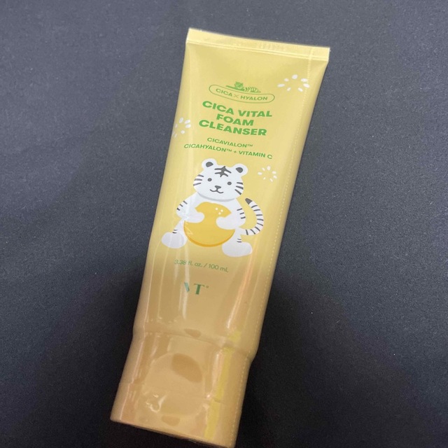 NATURE REPUBLIC(ネイチャーリパブリック)のVT シカバイタルフォームクレンザー コスメ/美容のスキンケア/基礎化粧品(洗顔料)の商品写真