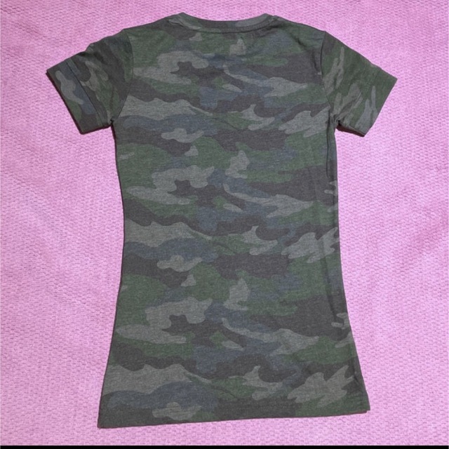 HYDROGEN(ハイドロゲン)のHYDROGEN スカルTシャツ XS　ARMY グリーン迷彩柄　ハイドロゲン レディースのトップス(Tシャツ(半袖/袖なし))の商品写真