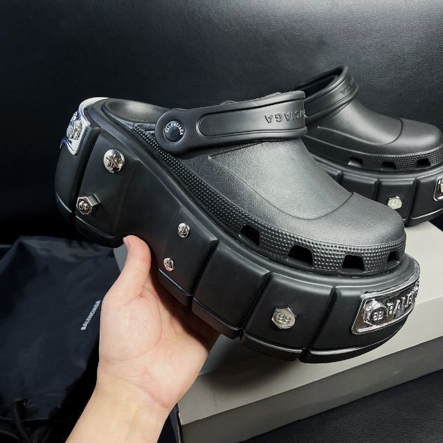 BALENCIAGA Hard Crocs サンダル クロックス厚底ロゴ 38 | www.jarussi
