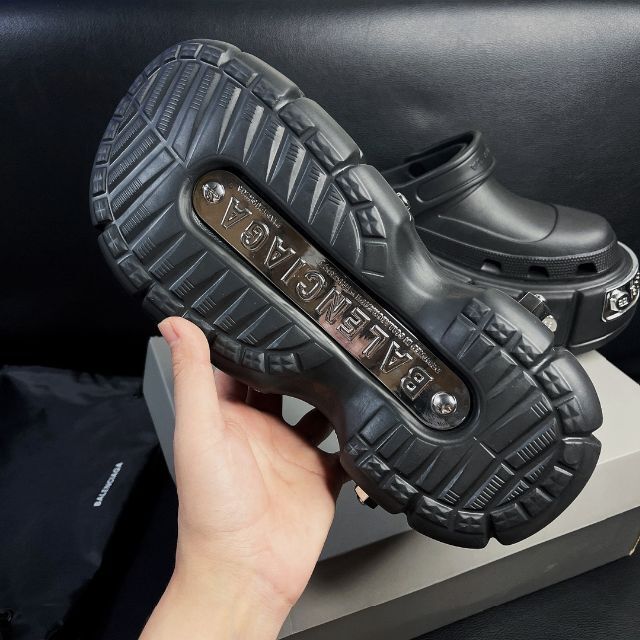BALENCIAGA Hard Crocs サンダル クロックス厚底ロゴ 38 | www.jarussi