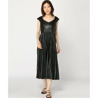 ゲス(GUESS)の【ブラック(JTMU)】(W)Teri Dress(ロングワンピース/マキシワンピース)