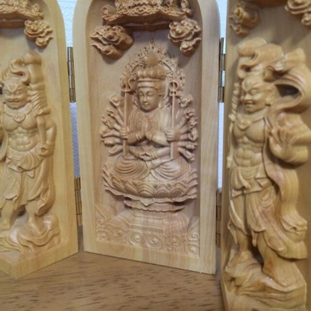 柘植 千手観音菩薩 仁王像（金剛力士） 木彫り 美品　仏像