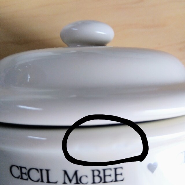 CECIL McBEE(セシルマクビー)のセシルマクビー　陶器製マグカップ　キャニスター インテリア/住まい/日用品のキッチン/食器(グラス/カップ)の商品写真