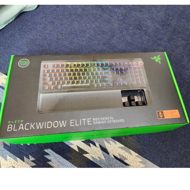 Razer(レイザー)のRazer BLACKWIDOW ELITE オレンジ軸 ジャンク品 スマホ/家電/カメラのPC/タブレット(PCパーツ)の商品写真