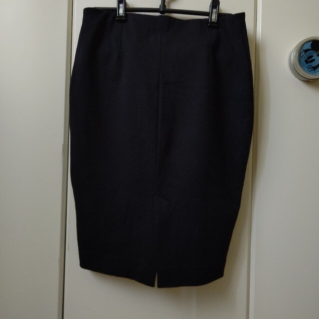 UNIQLO(ユニクロ)のユニクロ  タイトストレッチスカート黒  グレー レディースのスカート(ひざ丈スカート)の商品写真