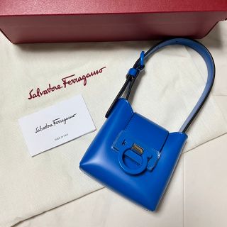 サルヴァトーレフェラガモ(Salvatore Ferragamo)のサルヴァトーレフェラガモ トリフォリオ ミニバッグ(ハンドバッグ)