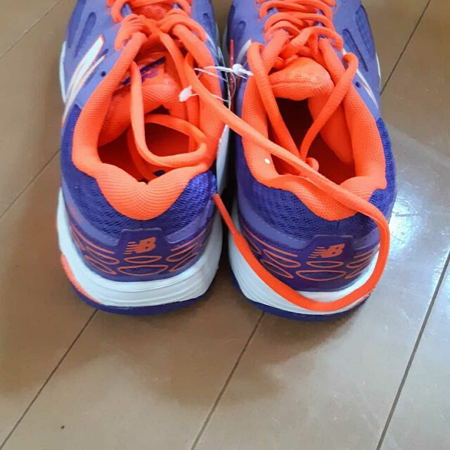 New Balance(ニューバランス)の新品未使用タグ付きニューバランス680v3モデル紫×オレンジ23センチ レディースの靴/シューズ(スニーカー)の商品写真