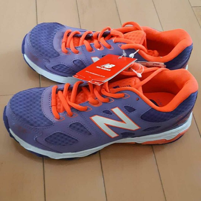 New Balance(ニューバランス)の新品未使用タグ付きニューバランス680v3モデル紫×オレンジ23センチ レディースの靴/シューズ(スニーカー)の商品写真