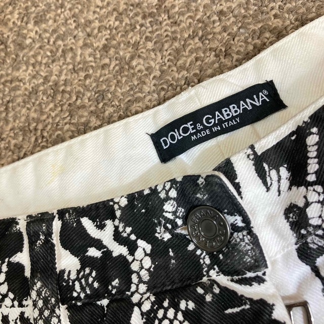 DOLCE&GABBANA(ドルチェアンドガッバーナ)のドルチェアンドガッバーナ ドルガバ パンツ カジュアル テーパード ロング 38 レディースのパンツ(デニム/ジーンズ)の商品写真