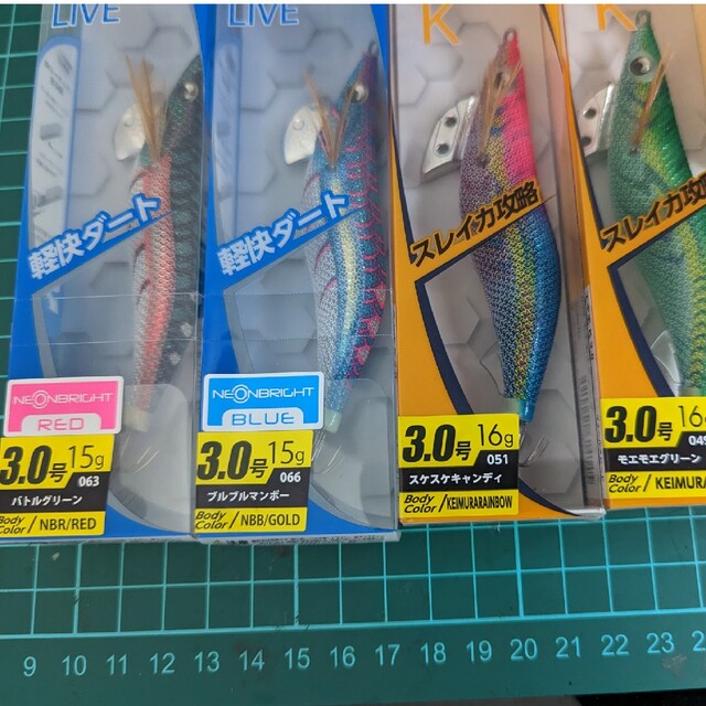 【新品】エギ王K & Live 3.0号 ケイムラカラー 4個セット スポーツ/アウトドアのフィッシング(ルアー用品)の商品写真