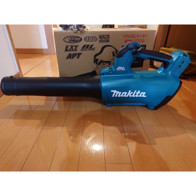 Makita(マキタ)のマキタ　充電式ブロワ　MUB184D　18V　本体 ＋ フラットノズル インテリア/住まい/日用品のインテリア/住まい/日用品 その他(その他)の商品写真