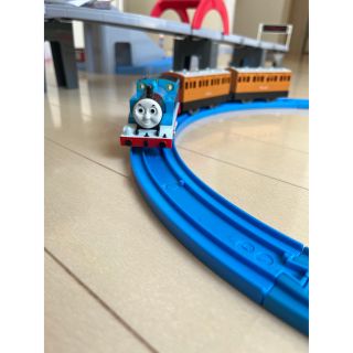 タカラトミー(Takara Tomy)のタカラトミー プラレール きかんしゃトーマスベーシックセット (鉄道模型)