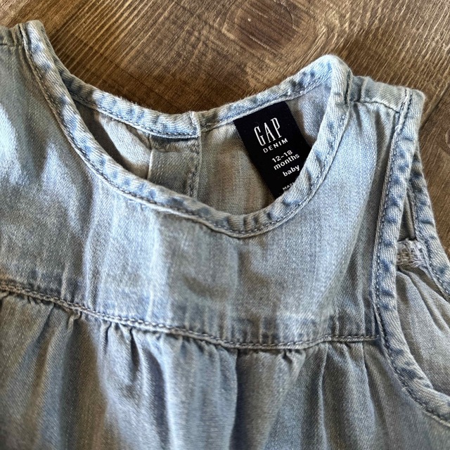 babyGAP(ベビーギャップ)のbaby gap チュニック　トップス　80 キッズ/ベビー/マタニティのベビー服(~85cm)(タンクトップ/キャミソール)の商品写真