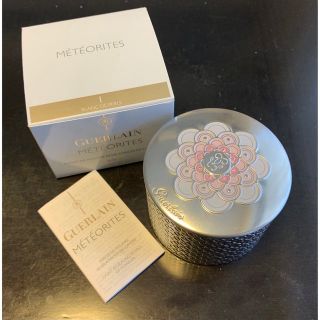 ゲラン(GUERLAIN)のメテオリット ビーユ 25g（01 Blanc de Perle）新品未使用(フェイスパウダー)