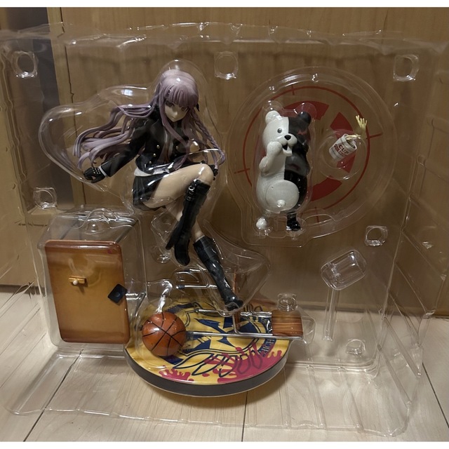 ダンガンロンパ 霧切響子 1/8スケール PVC製 塗装済み完成品 ダンガンロンパ 霧切響子 1/8スケール PVC製 塗装済み完成品