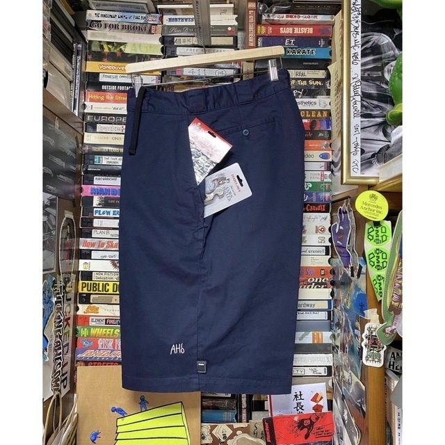 brochure A.H stacks bookstore ショーツ-