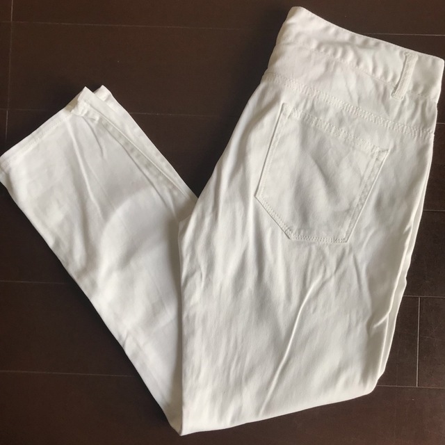ホワイトデニム 丈短め レディースのパンツ(デニム/ジーンズ)の商品写真