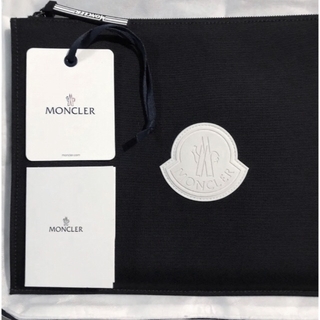 モンクレール(MONCLER)のMONCLER モンクレール　クラッチバッグ　タブレットケース　国内正規品　黒(セカンドバッグ/クラッチバッグ)