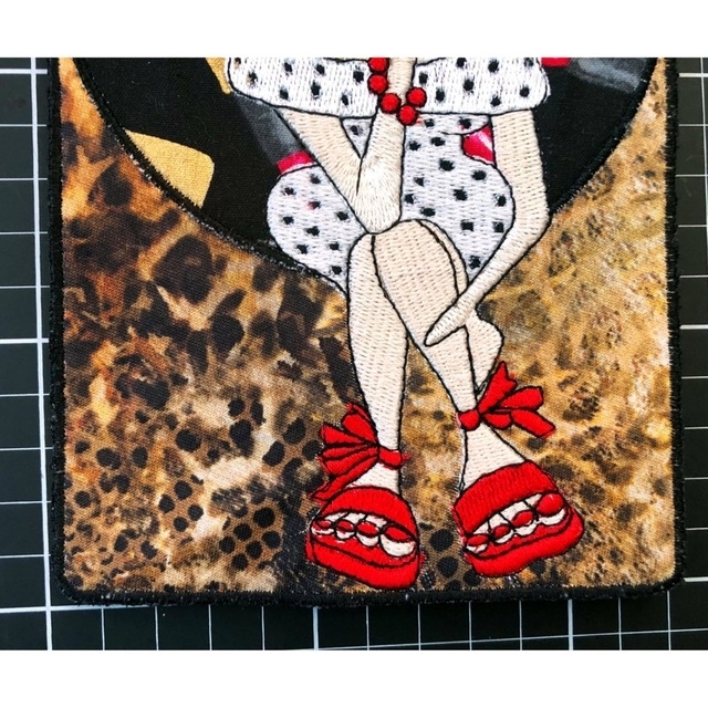 ロラライハリス　刺繍　ワッペン　生地 ハンドメイドの素材/材料(生地/糸)の商品写真