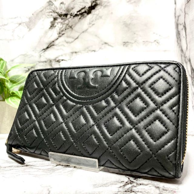 ✨未使用に近い✨　Tory Burch ミニ財布　T柄　Tロゴ　キルティング