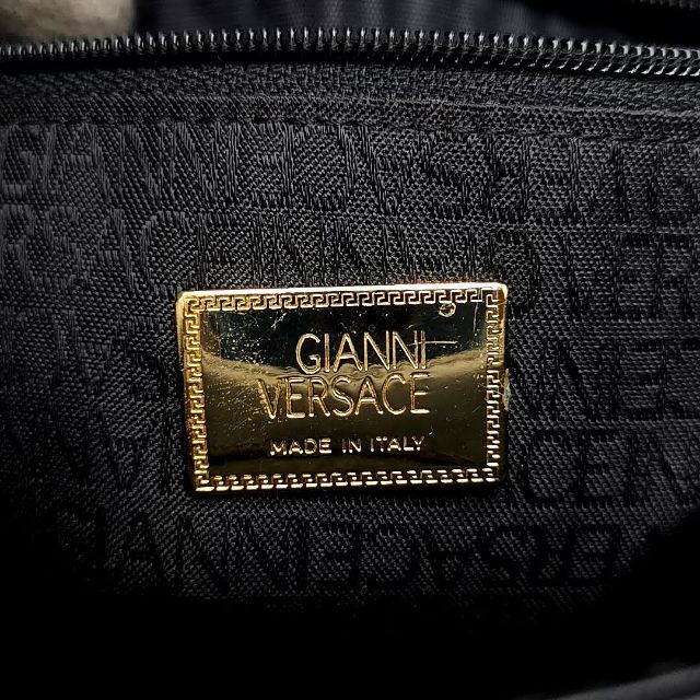Gianni Versace - 美品 ジャンニヴェルサーチ ショルダーバッグ Gianni Versace - 美品 ジャンニヴェルサーチ ショルダーバッグ