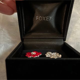 FOXEY - 開封のみ 未使用品 フォクシー FOXEY お花ブローチ 二個セット