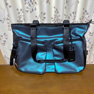 TUMI - TUMI 「アンバー」トート イリデセント ブルー Devoe トゥミの