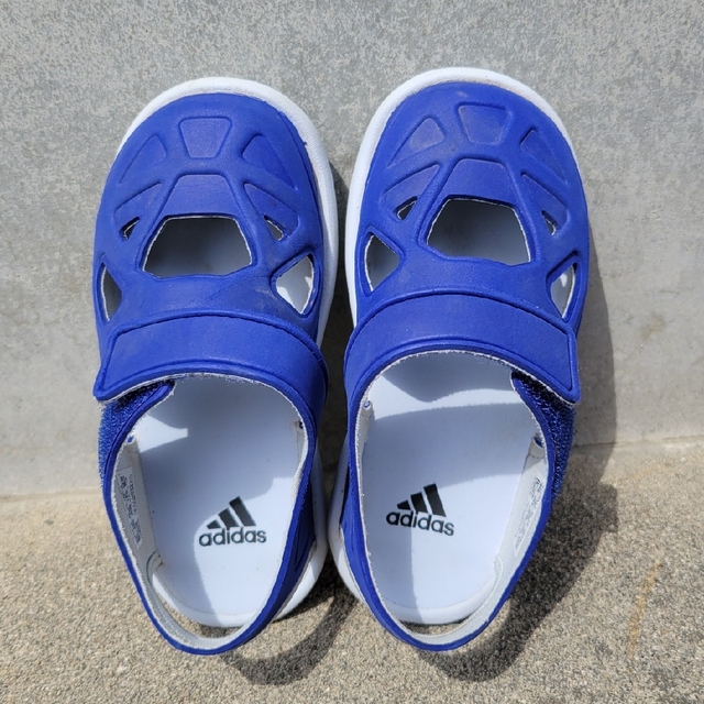adidas　水陸両用　キッズサンダル 17cm キッズ/ベビー/マタニティのキッズ靴/シューズ(15cm~)(サンダル)の商品写真