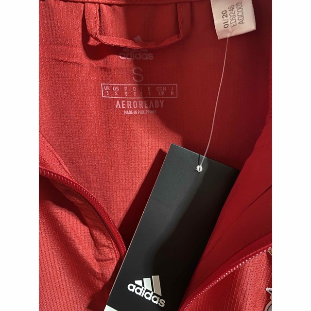 adidas(アディダス)のadidas アディダス　ベンフィカ　アンセム　ジャケット　S スポーツ/アウトドアのサッカー/フットサル(ウェア)の商品写真