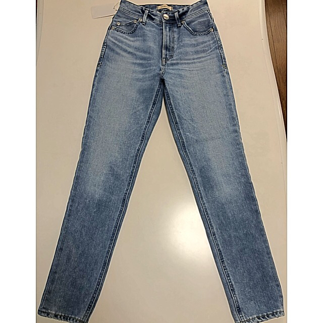 YANUK(ヤヌーク)のヤヌーク　high waist ruth 田中みな実さん着用　新品　22 レディースのパンツ(デニム/ジーンズ)の商品写真