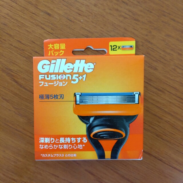 Gillette(ジレット)のジレット フュージョン 5＋1 替刃12個入 新品未使用    正規品 コスメ/美容のシェービング(カミソリ)の商品写真